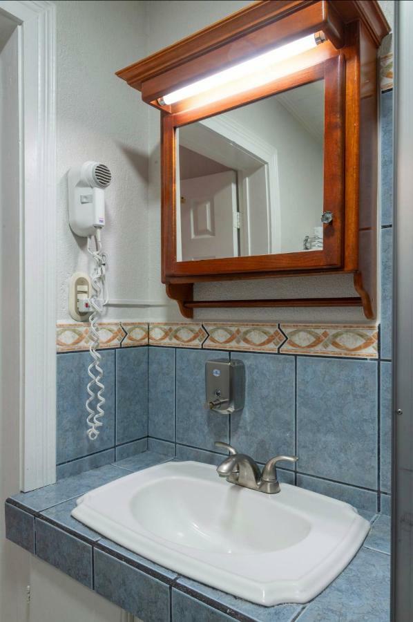 Prado Inn & Suites San Jose  Ngoại thất bức ảnh