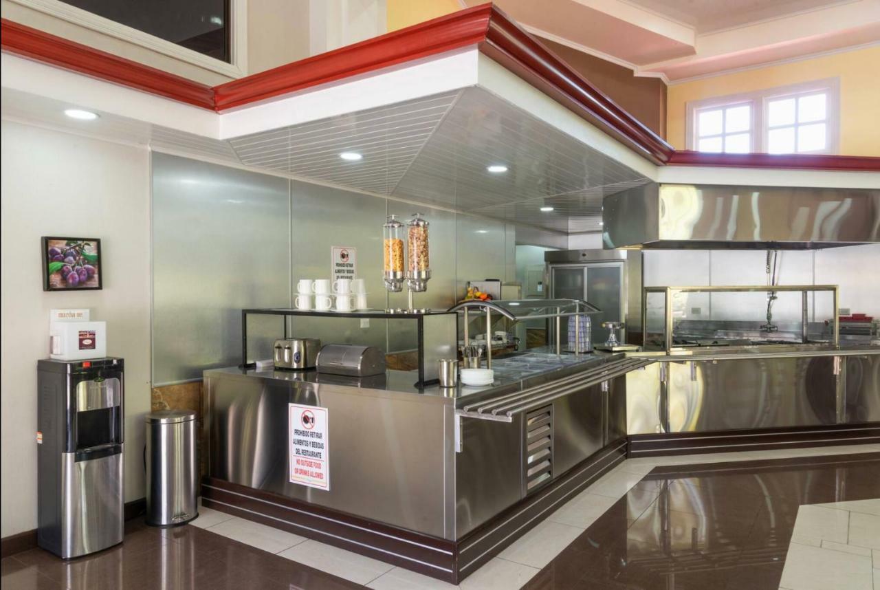Prado Inn & Suites San Jose  Ngoại thất bức ảnh